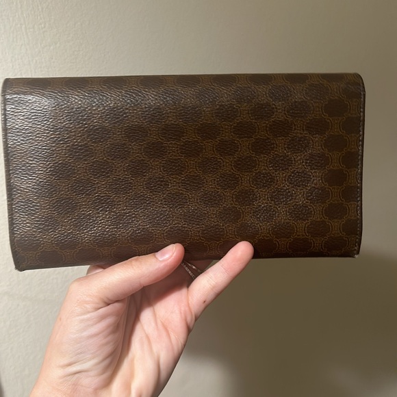 Celine Trifold Wallet w/ Unbranded Chain - Picture 3 of 15